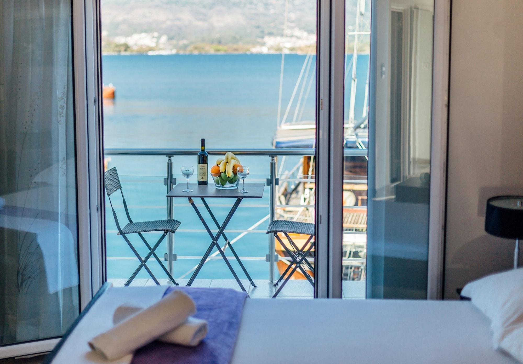 Apartments Monet Tivat Eksteriør bilde